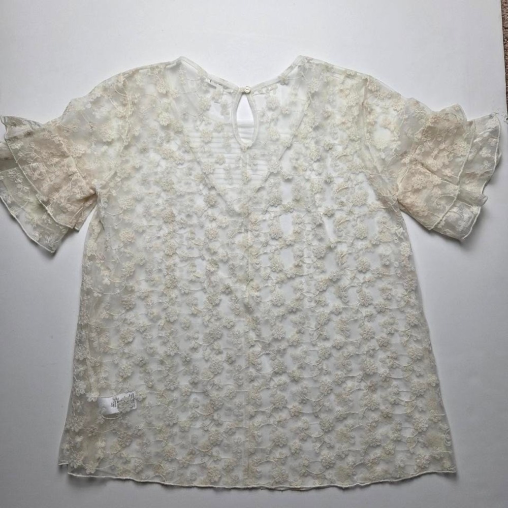 Maurices White See Through Ruffle sleeve top Floral Office Business Size Medium - Picture 2 of 6